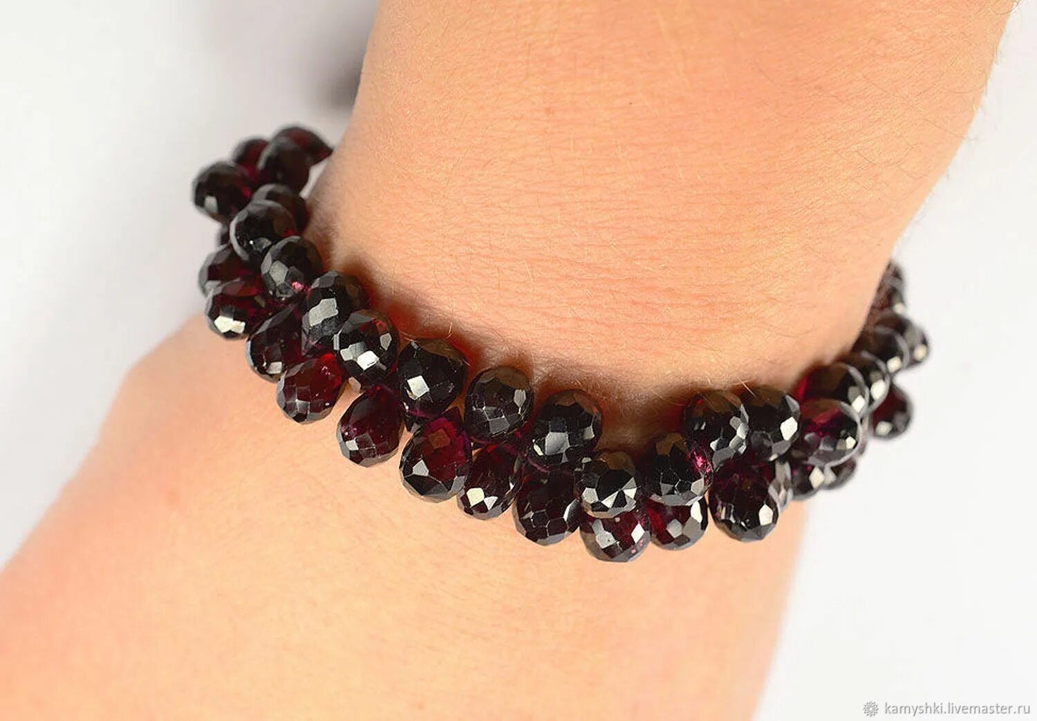 гранатовый браслет камневеды. гранатовый браслет винтаж. мюз гранатовый браслет. гранатовый браслет на руку. гранатовый браслет на руку.