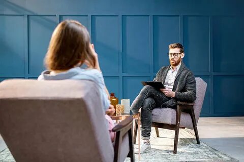 Психолог выступает в роли