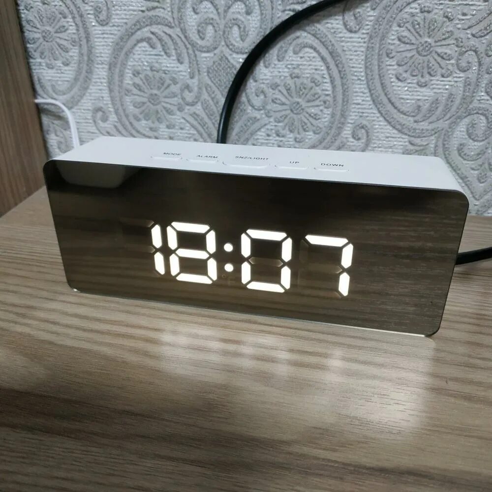 Led часы настройка. Часы led Mirror Clock. Часы led Mirror Clock na 6095. Часы led Mirror Clock DS-3618l. Часы Mirror Clock VST-896.