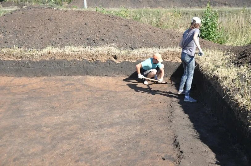 В уфе нашли двух. Клад в Башкирии. Найден клад при строительстве дороги в Твери. Археологический объект в Башкирии. Уфа Кладоискатель.