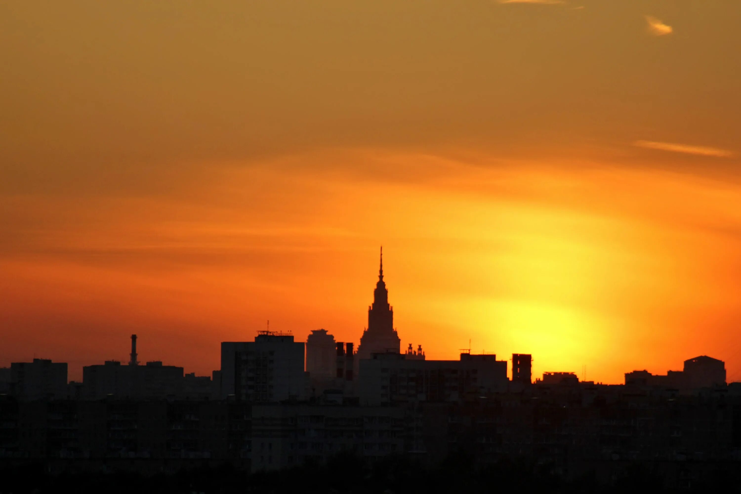 Когда закат в москве. Закат в Москве. Солнце над городом. Красивый закат в Москве. Московский закат.