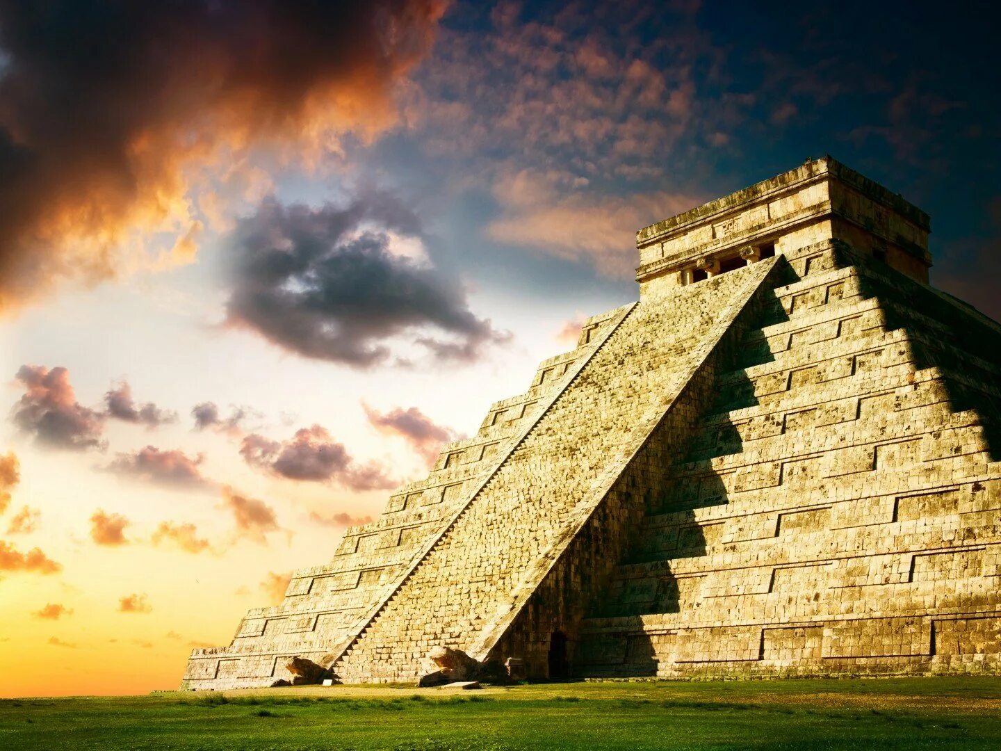 Пирамида Кукулькана Мексика. Пирамида Майя Чичен-ица. Чичен ица чудо света. Пирамиды Чичен-ица в Мексике.