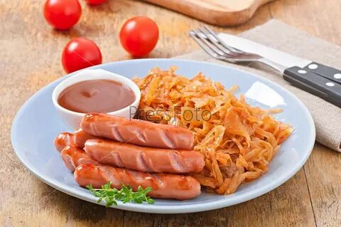 Сосиски с капустой по немецки