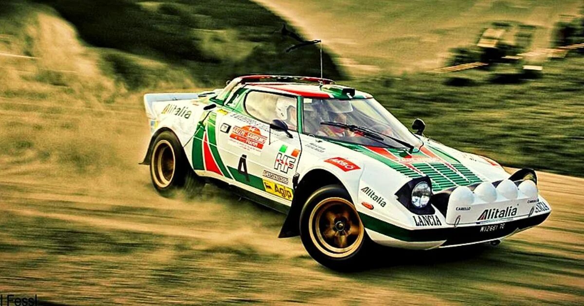 Лянча против феррари. Lancia Stratos Rally. 1975 Lancia Stratos. Lancia Stratos in Rally Race. Лянчи Стратос вид сбоку.