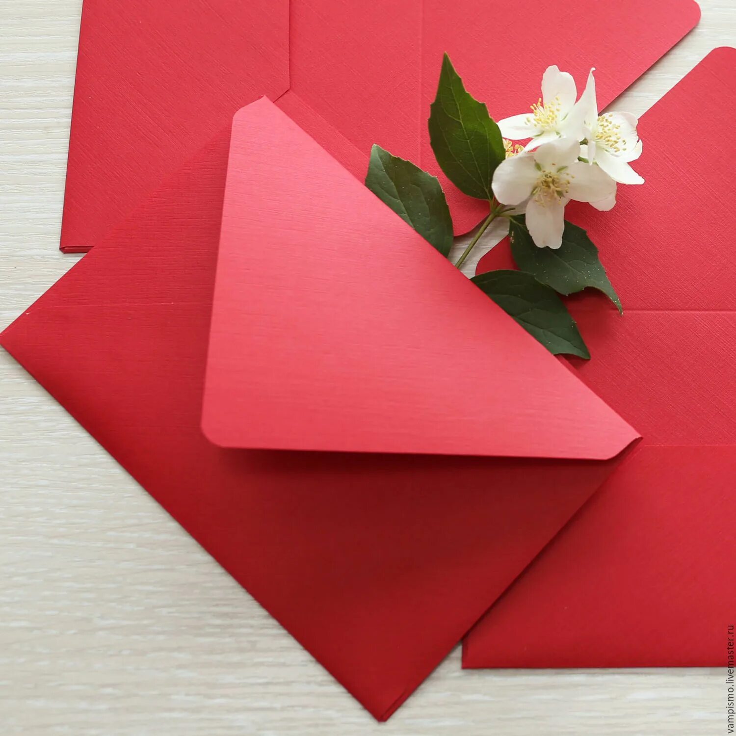 Конверт для цветов из бумаги