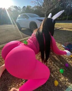 Nickiitheboss on Instagram: "Happy Easter 🐣 I dropped my basket would...