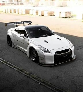Nissan gtr liberty walk