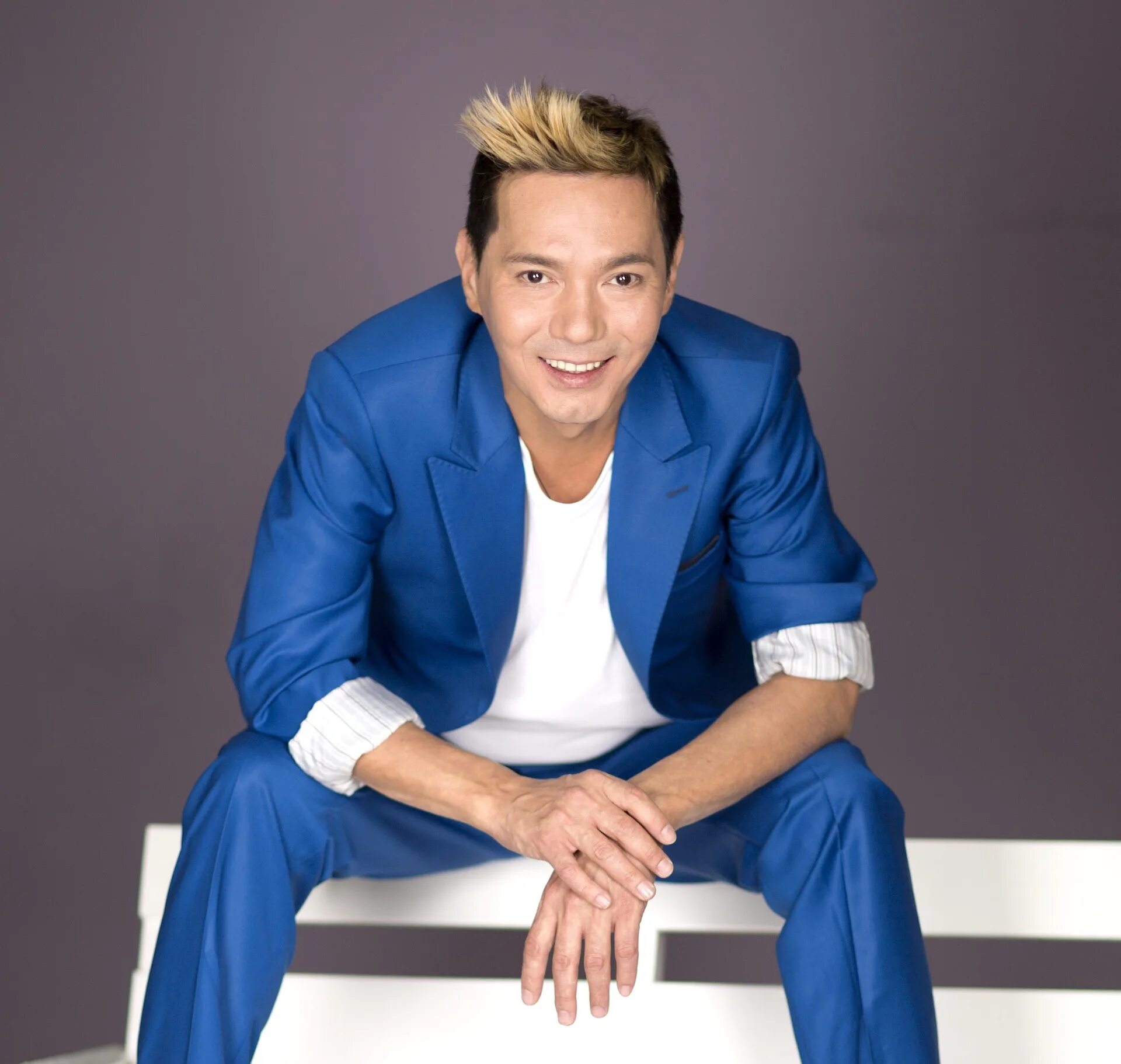 николай носков. певец азербайджанец эмин. димаш кудайберген фото. менджи близки. алексей чернышев санкт петербург фото.