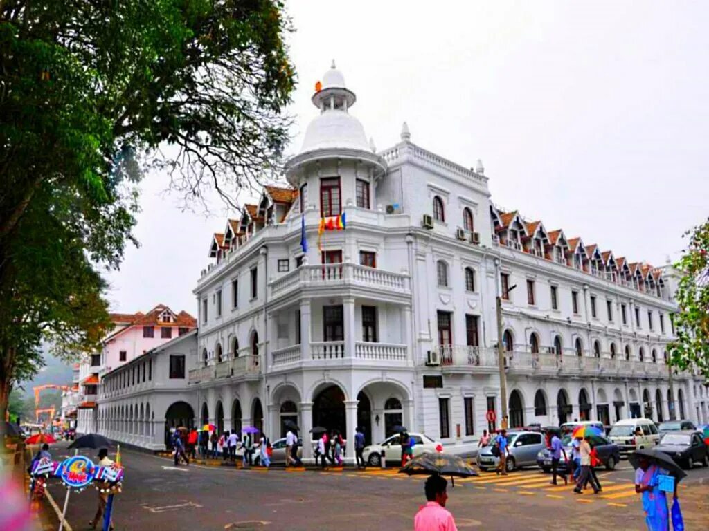 Kandy Шри Ланка. Канди город. Королевский дворец Канди. Канди Шри Ланка достопримечательности. Г канди