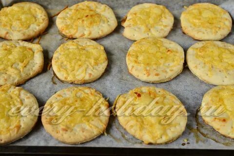 Лепешки с сыром в духовке