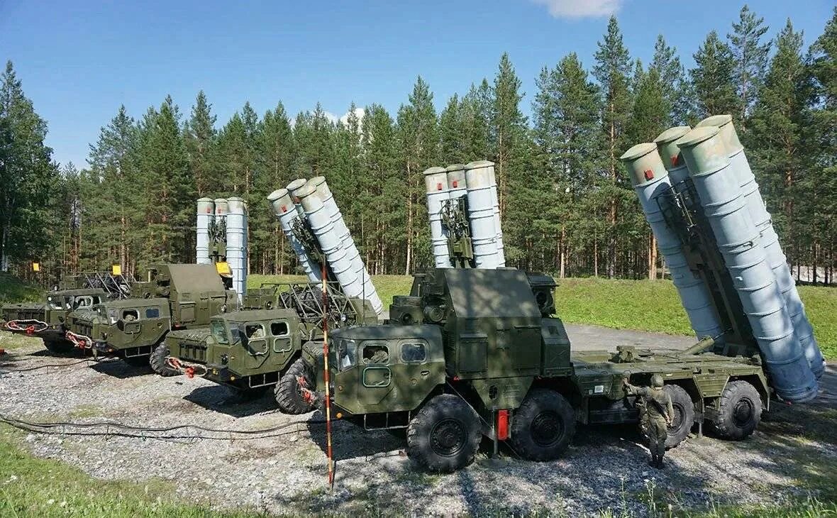 ПВО с300пт. ЗРС С-300. РЛО ЗРС С-300пт. Ракетный комплекс с300 МАЗ.