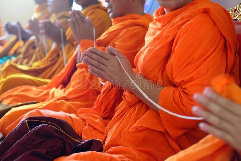 Буддисты в Африке. Ритуалы буддизма. Буддийские ритуалы. Ритуалы буддистов.