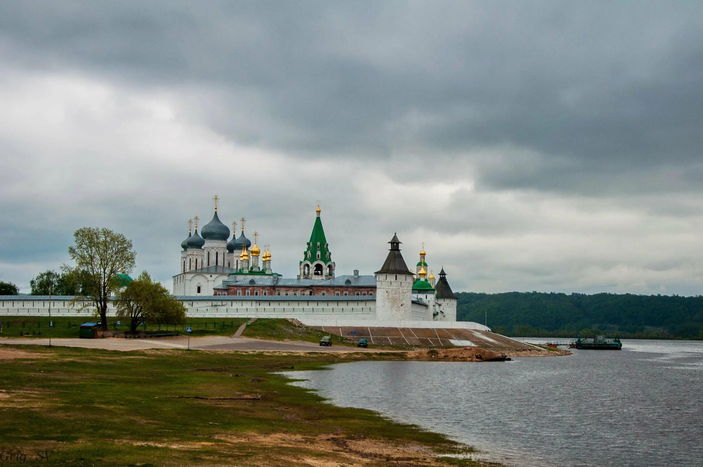 Свято макарьевский монастырь. Свято-Троицкий Макарьевский Желтоводский монастырь Нижегородская. Желтоводский Макариев монастырь. Макарьевский монастырь Лысково. Троицкий Макариев Желтоводский женский монастырь.