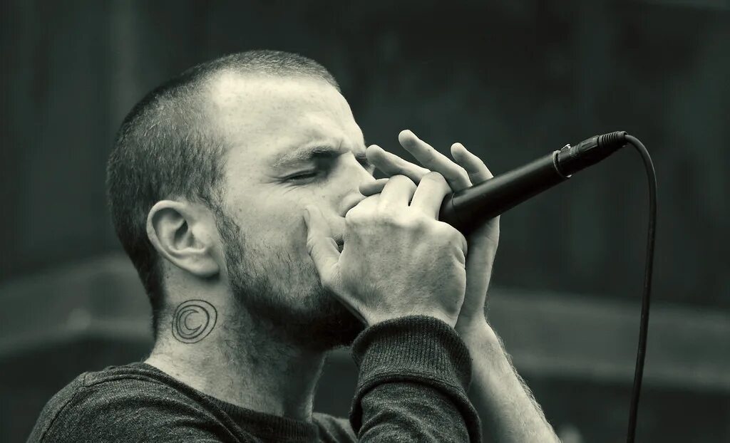 Битбоксер на сцене. Битбокс. Битбоксер. Битбоксер. Ботботс.