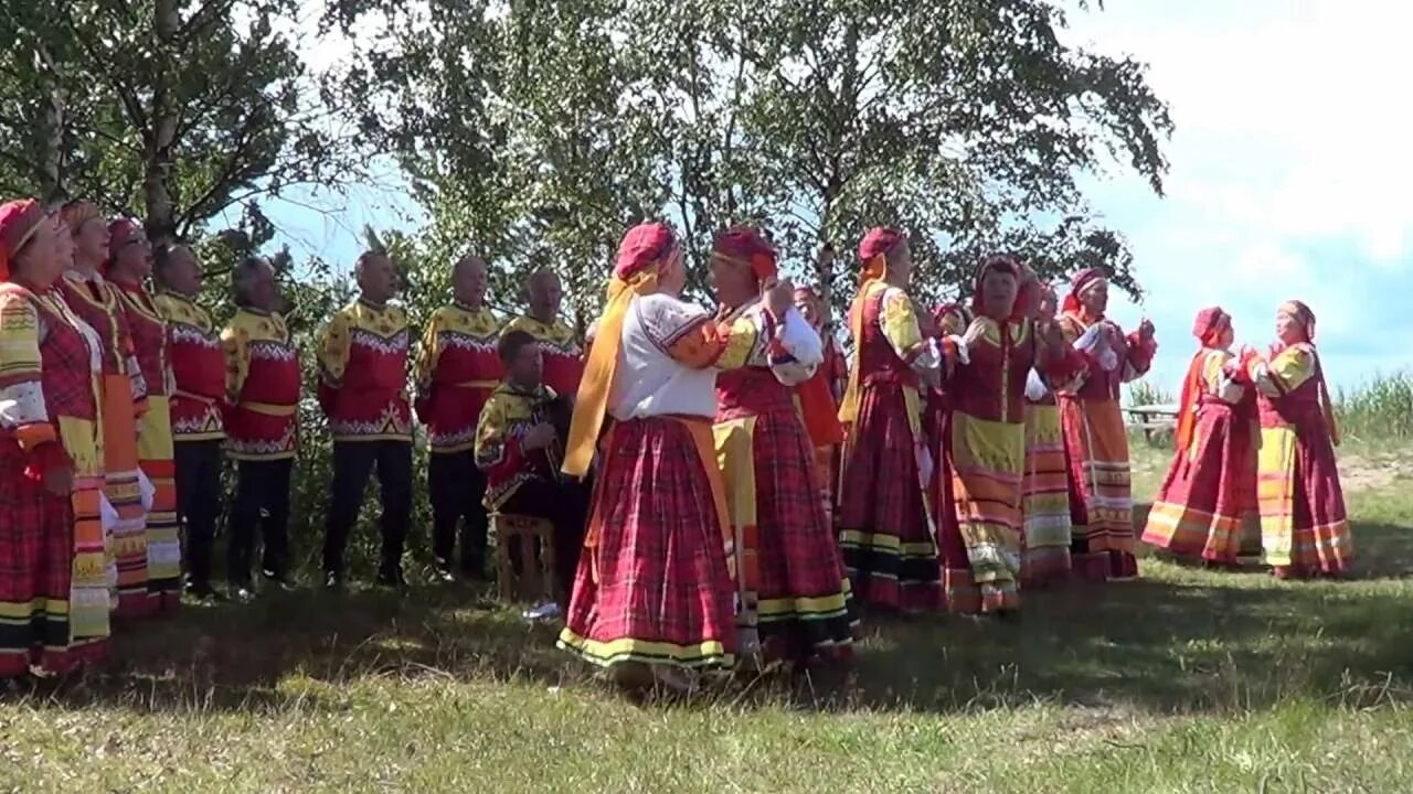 Фольклорный ансамбль «Росынька». Молодые коллективы народной песни. Молодая молода народное. Музыка молодая видео