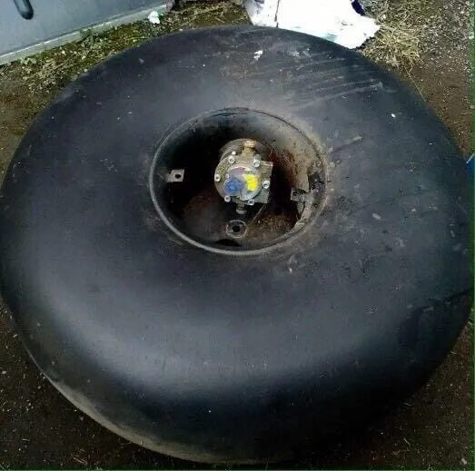 Баллон под гбо. Гбо баллон 65л под запаску. Баллон под гбо. Газ гбо 4 поколения. Ваз 2109 газ под запаску.