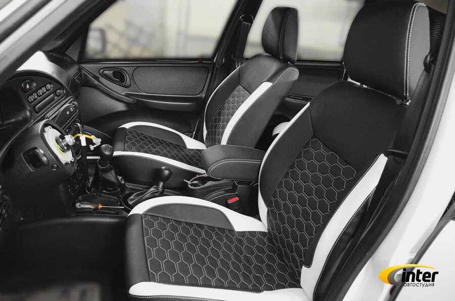 Чехлы на ниву шевроле из экокожи. Чехлы нива шевроле 2004. Авточехлы chevrolet niva (2014-2016) "трио". Авточехлы нива 21214. Чехлы на ниву шевроле из экокожи.