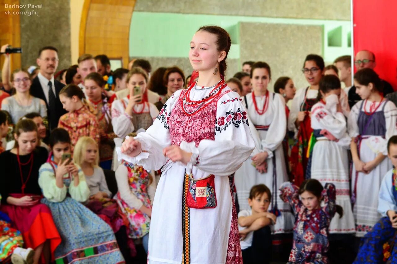 Погулять велено. Дом народного творчества тверь на советской. Дом народного творчества тверь. Погулять велено. Погулять велено.