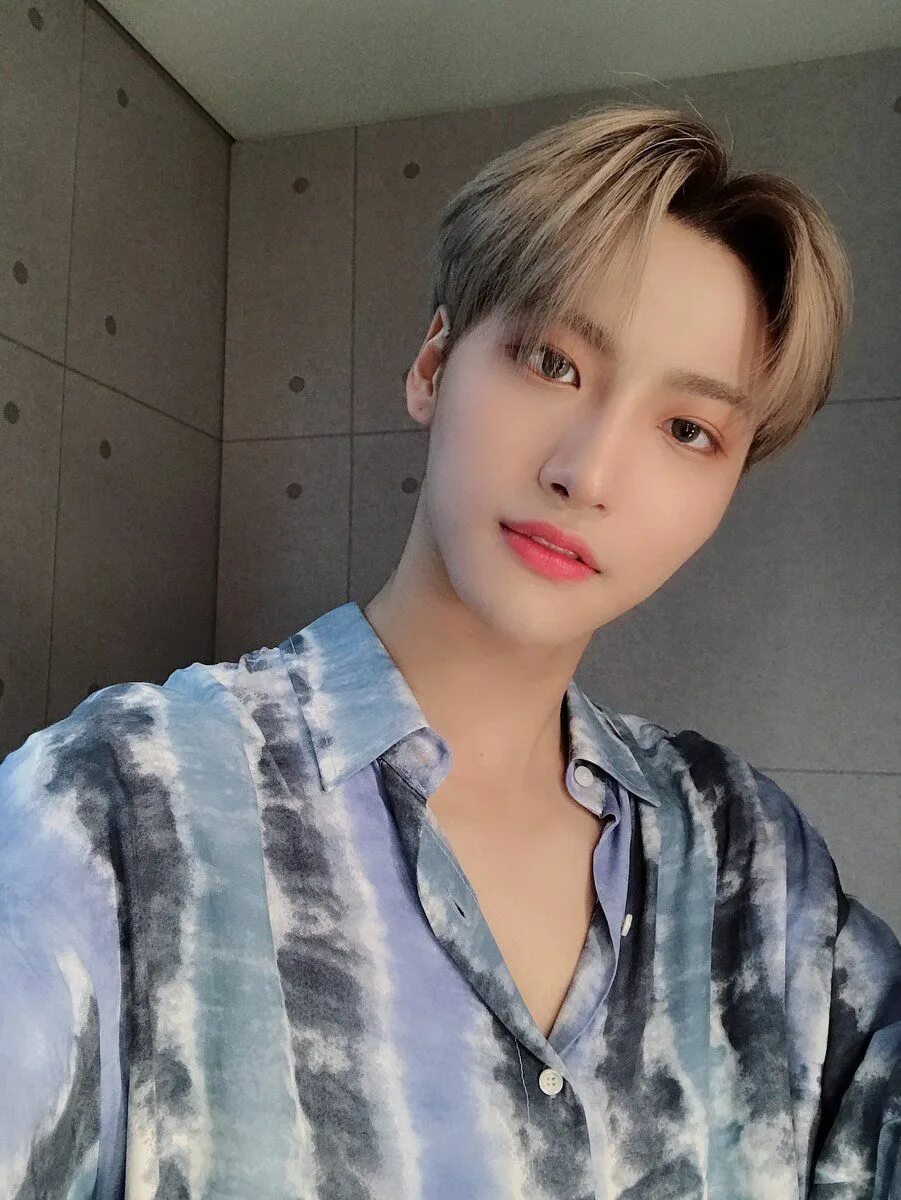 ATEEZ Seonghwa. СОНХВА из ATEEZ. Пак СОНХВА ATEEZ. Пак СОНХВА айдол. Сонхва эйтиз