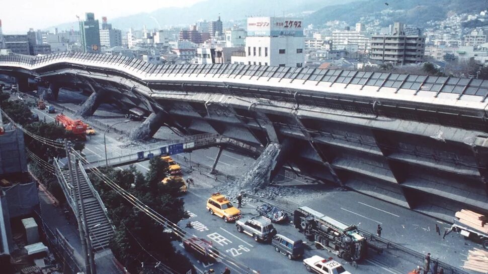 Место самого разрушительного землетрясения. Землетрясение в Кобе 1995. 17 Января 1995 землетрясение в Японии. Землетрясение Хансин Япония 1995г. Землетрясение в Японии 1995 года в Кобэ.