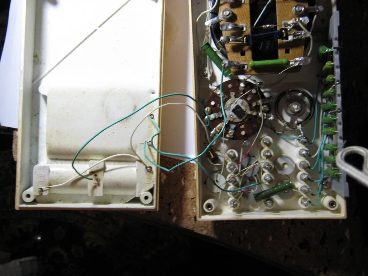 Ц20 прибор внутри. Ресанта асн-5000н/1-ц. Мультиметр ц4315 драгметаллы. Прибор тестер ц4352. Монтажная плата прибора ц4352.