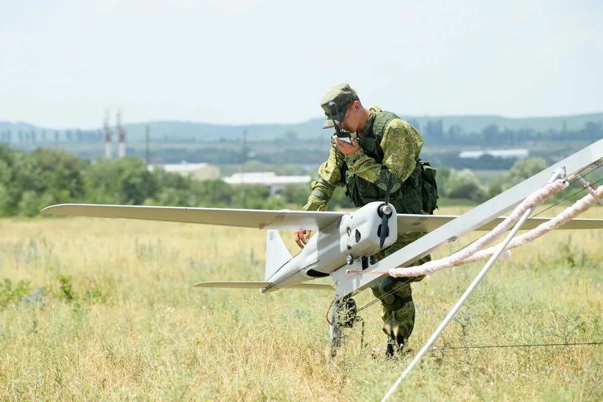 Тревога бпла. Орлан-10 беспилотник. БПЛА Орлан. БПЛА России Орлан 10. Российские дроны "Орлан-10".