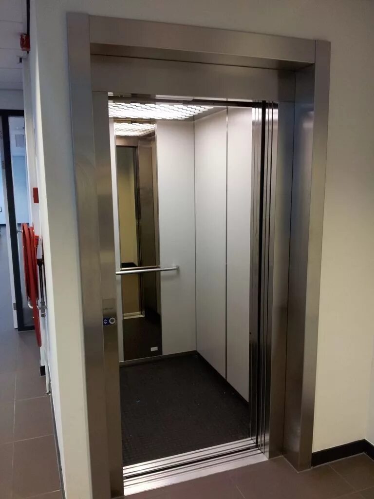 Лифт millepiani. Отделка лифта. Лифтовая кабина r10. Альмутен elevator. Лифты hyundai.