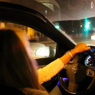 Фото в машине девушка без лица ночью