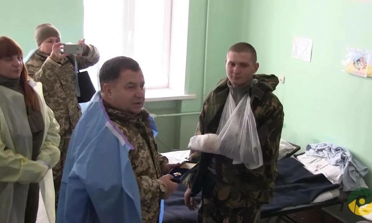 Северодонецк госпиталь военный. Госпиталь в Луганске военный. Госпиталь в Луганске военный 2022. ПНД военный госпиталь Украина. Госпиталь в луганске для военных