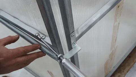 Установка двери на теплицу