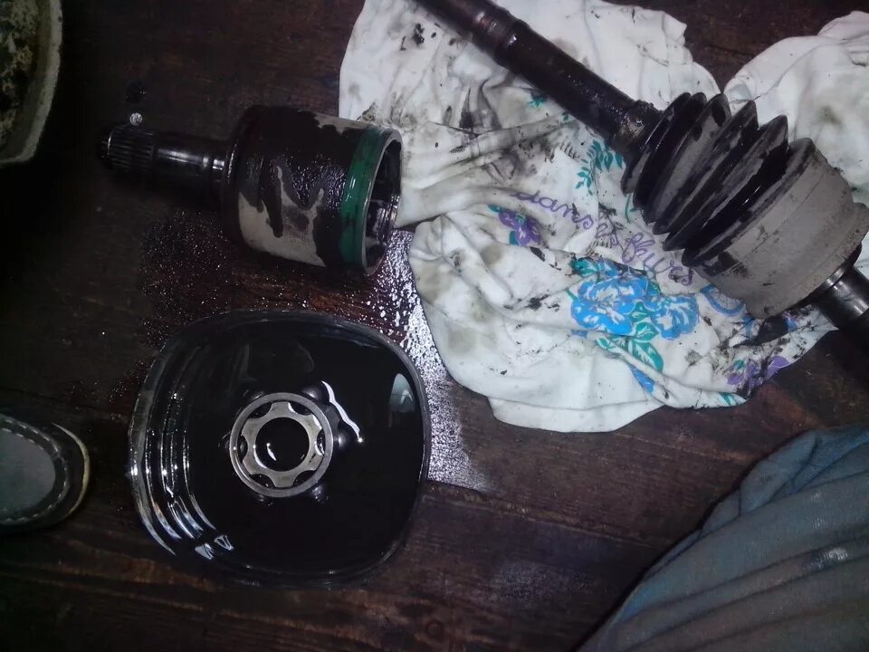 Пыльник внутреннего шруса митсубиси паджеро 2. Левый шрус внутренний паджеро спорт 2 люфтит. Шрус митсубиси л200. Внутренний шрус паджеро спорт 2. Внутренний шрус паджеро 3.