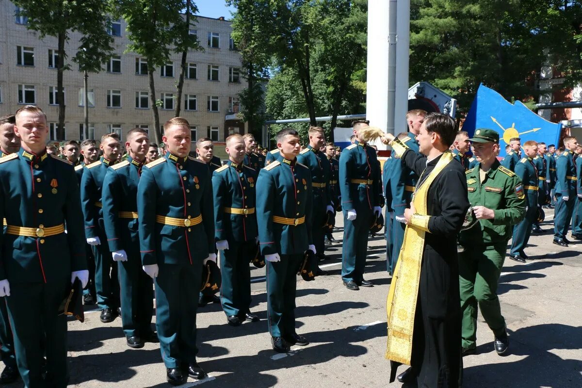 Сайт военной академии. Выпуск 2021 Академия РВСН имени Петра Великого. Выпуск военной Академии Петра Великого. Выпуск в Академии РВСН имени Петра Великого. Военная Академия Петра Великого выпуск 1998 года.