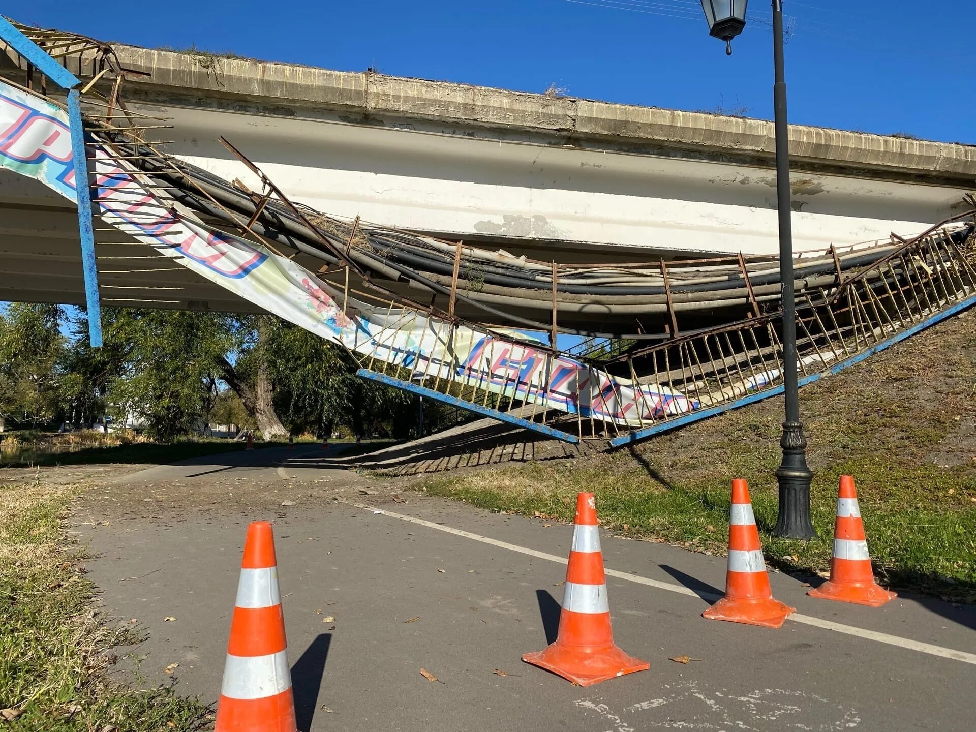 Какой мост обвалился. Алексеевка мост. Мост в Алексеевке Белгородской обл. Обрушение моста.