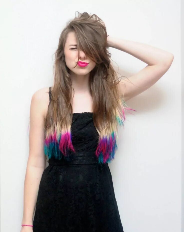 Цветные кончики. Dip dye окрашивание волос. цветные кончики волос. цветное окрашивание кончиков. разноцветные концы волос.
