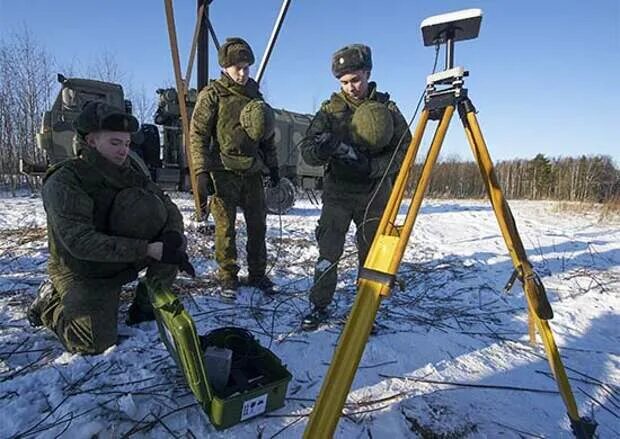 Военный топограф. Топографическая служба. Войска топографической службы. Навигационно-геодезический комплекс ПНГК-1. Топограф 1