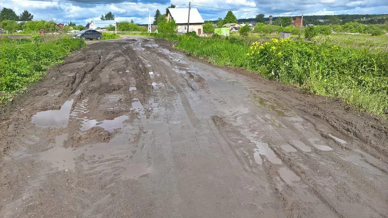 Ремонт дороги в деревне. Сельские дороги. Сельская дорога в России. Плохая деревенская дорога. Грунтовые дороги России.