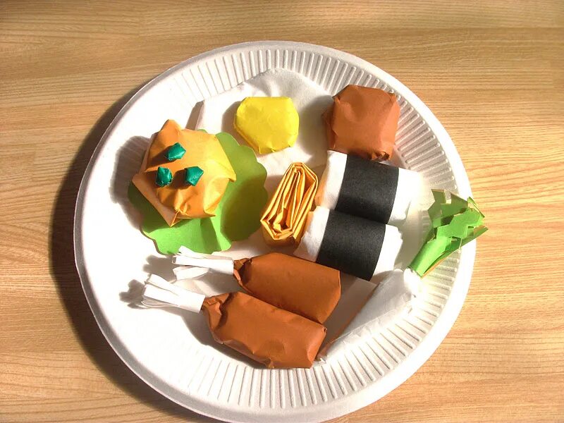 Бумажная еда из бумаги. Бумажная еда. Еда из бумаги. Поделки продуктов питания. Бумажная яда.