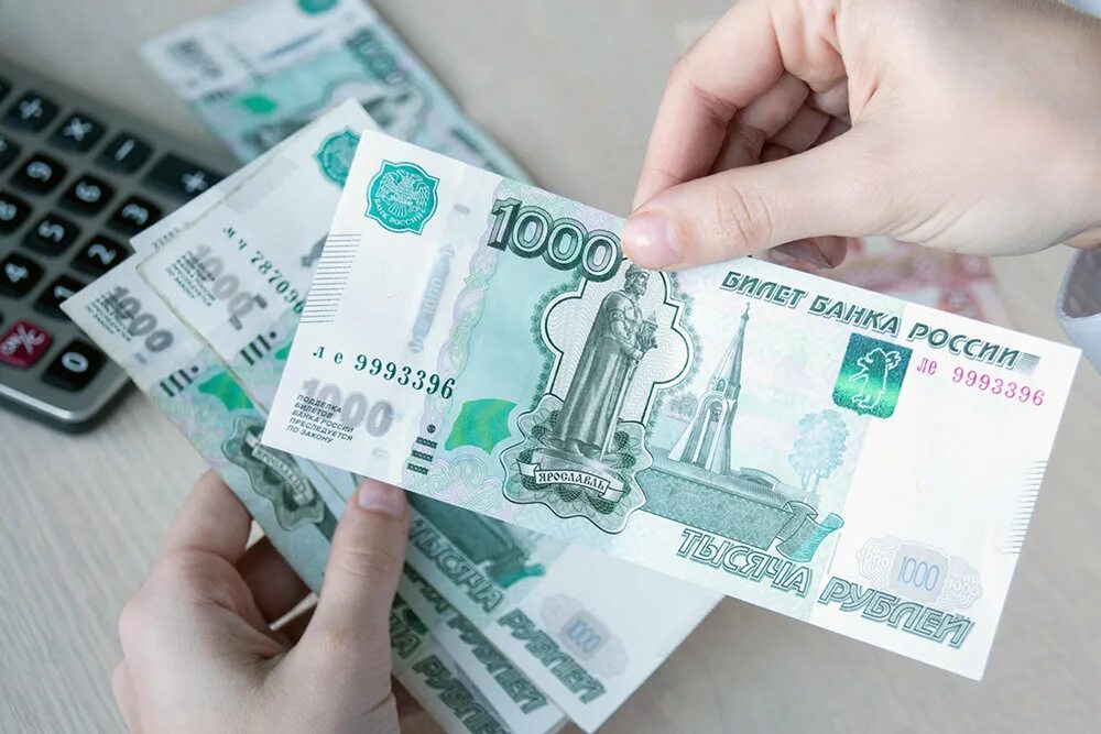 Зарплата бюджетников с 01.01 2025. Повышение зарплаты бюджетникам. зарплата бюджетников. бюджетникам повысят зарплату. вырастет зарплата бюджетников.