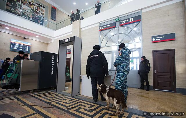 Кб ржд улан удэ. Вокзал ржд улан-удэ. вокзал улан-удэ изнутри. жд вокзал улан-удэ внутри. безопасность на железнодорожном улан удэнском вокзале.