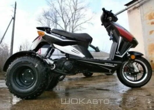 Как сделать скутер быстрее. Honda dio трёхколёсный. трицикл из хонды дио. трехколесный скутер рейсер 50. трёхколёсный мокик альфа.