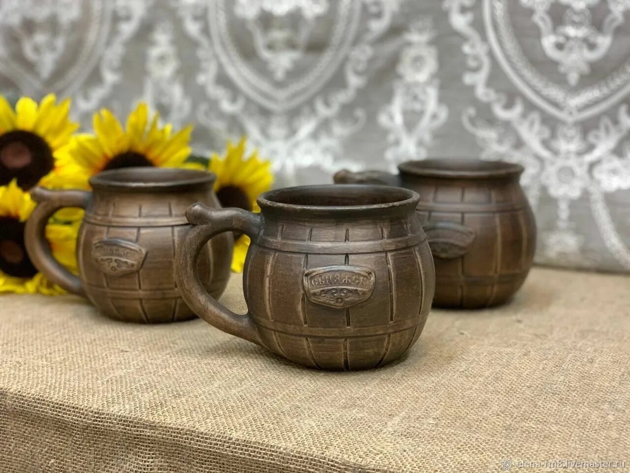 Бочонок для меда из керамики. Посуда бочонок. Бочонок посуда. Пластиковые бочонки для солений. Старинная бочка из глины.