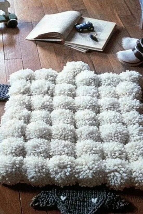 что можно сделать из старой искусственной. что можно сделать из старой искусственной. елочка из еловых веток. букет из шишек. пуфик из покрышки.