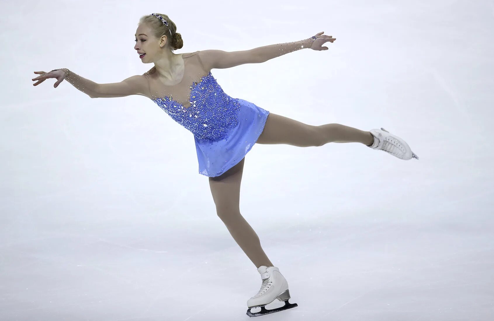 Фигурное катание это. Бауэр фигурное катание. Figure Skating фигурное катание. Инна Бауэр фигурное катание. Маленькая фигуристка.