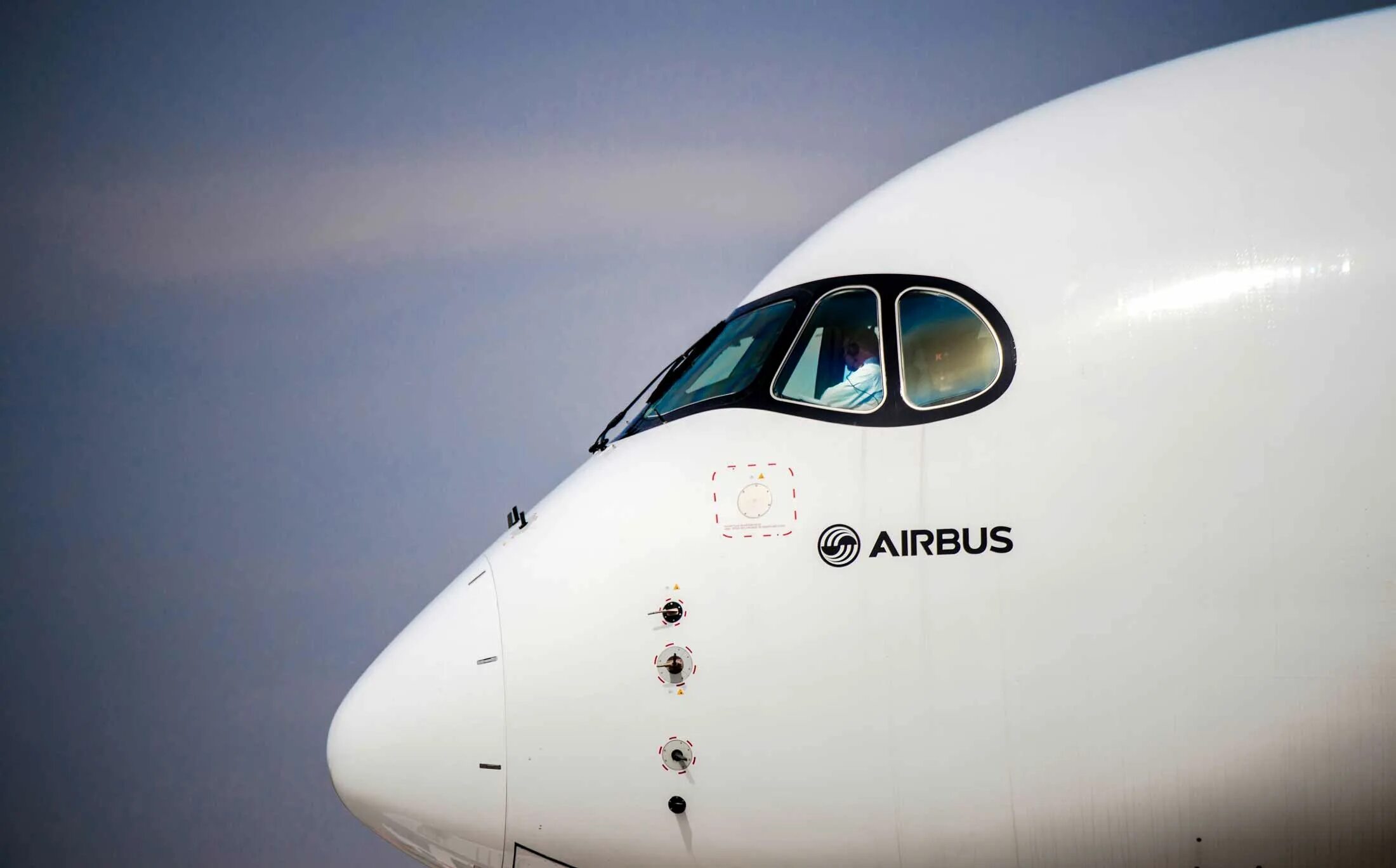 Airbus head Office. Переговоры самолет плюс. Airplane delivery.