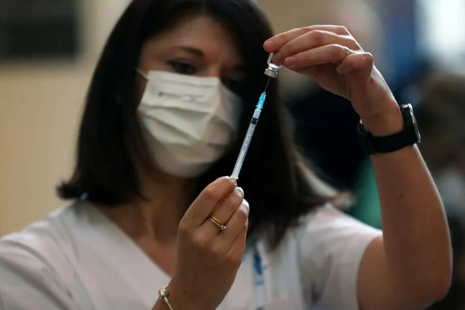 Ученые разработали новую вакцину для анализа. Вакцинации конец. Картинки на тему вакцинация. Пандемия коронавируса в Китае. Прививайтесь на здоровье.