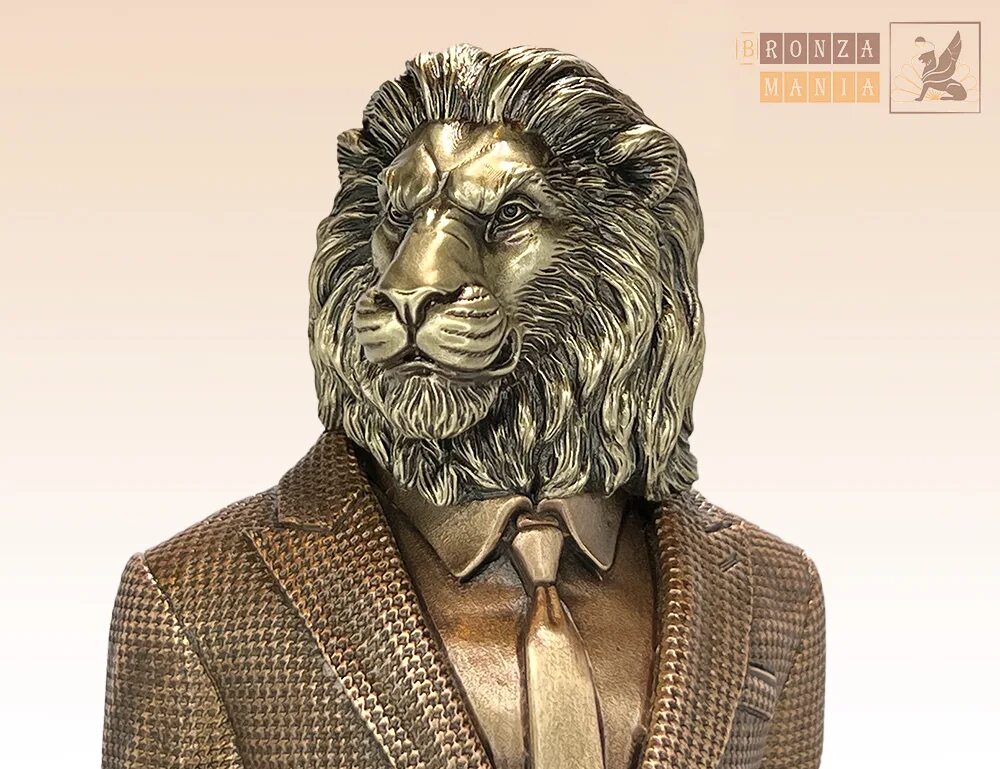 Мезеракас лев бизнесмен. Реклама мерседес со львом. Бизнесмен лев. Костюм льва. Человек лев.