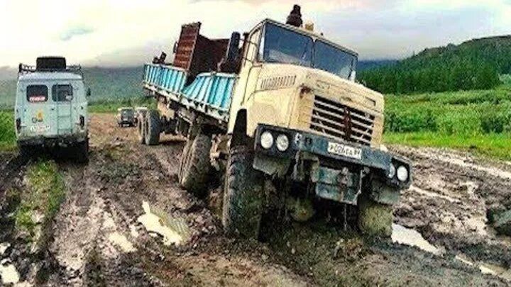 Краз 255 по бездорожью. Краз лаптежник в грязи. Краз 255 по бездорожью. Краз 256 в грязи. Краз-255 тайга.
