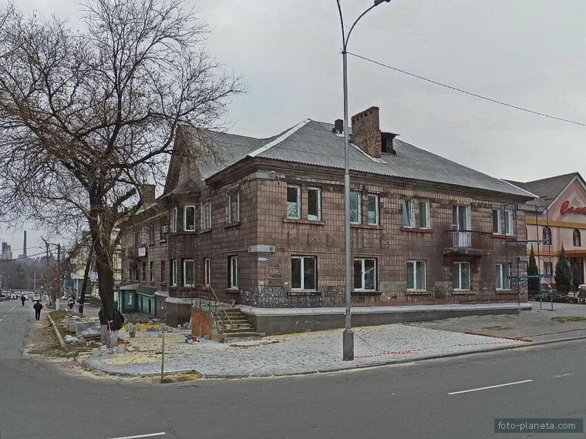 Енакиево днр. Енакиево 2016. Енакиево донецкая область. Енакиево, площадь ленина, 8. Енакиевский хлебозавод.