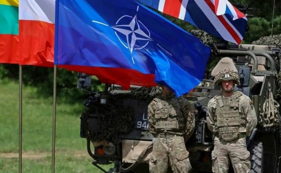 Нато готовит нападение. Войска НАТО. Российская армия на Украине. Армия США. Российские воины на Украине.