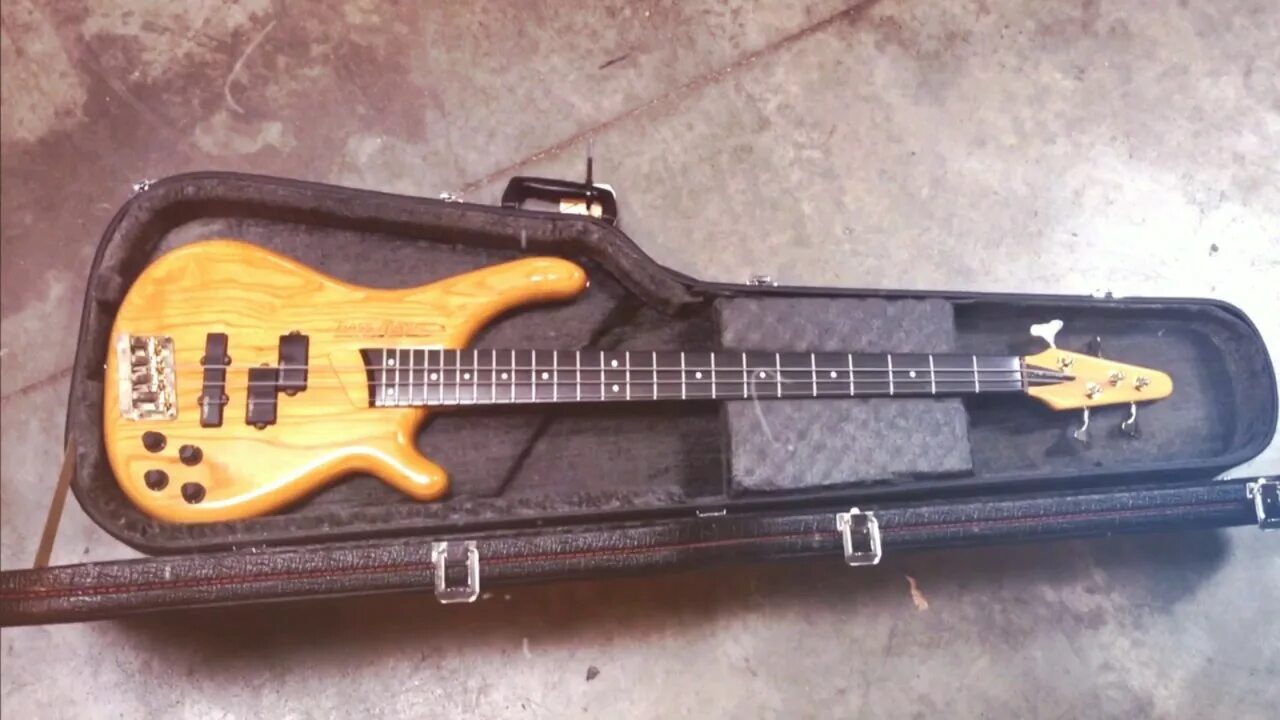 Bubago bass. Бас гитара Tune. Tune Bass Maniac. Tune TB-4 PJ Bass Maniac Standard. Бас гитара Raven West Guitars.